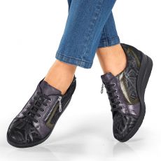 Baskets en cuir velours